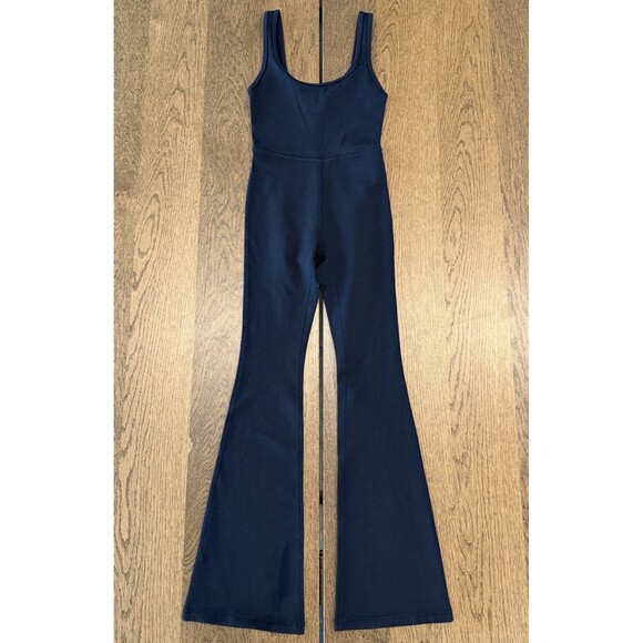 Aritzia Wilfred Free Agrio Jumpsuit Women’s Sz XXS Black Flare Leg Scoop Neck - Picture 1 of 7